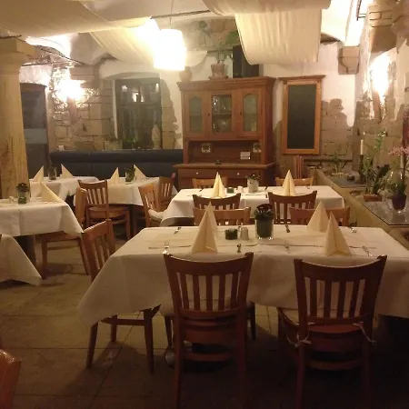 维沃维诺住宿加早餐旅馆 住宿加早餐酒店 Weisenheim am Sand