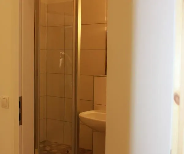 ベッド・アンド・ブレックファスト Vivo-vino